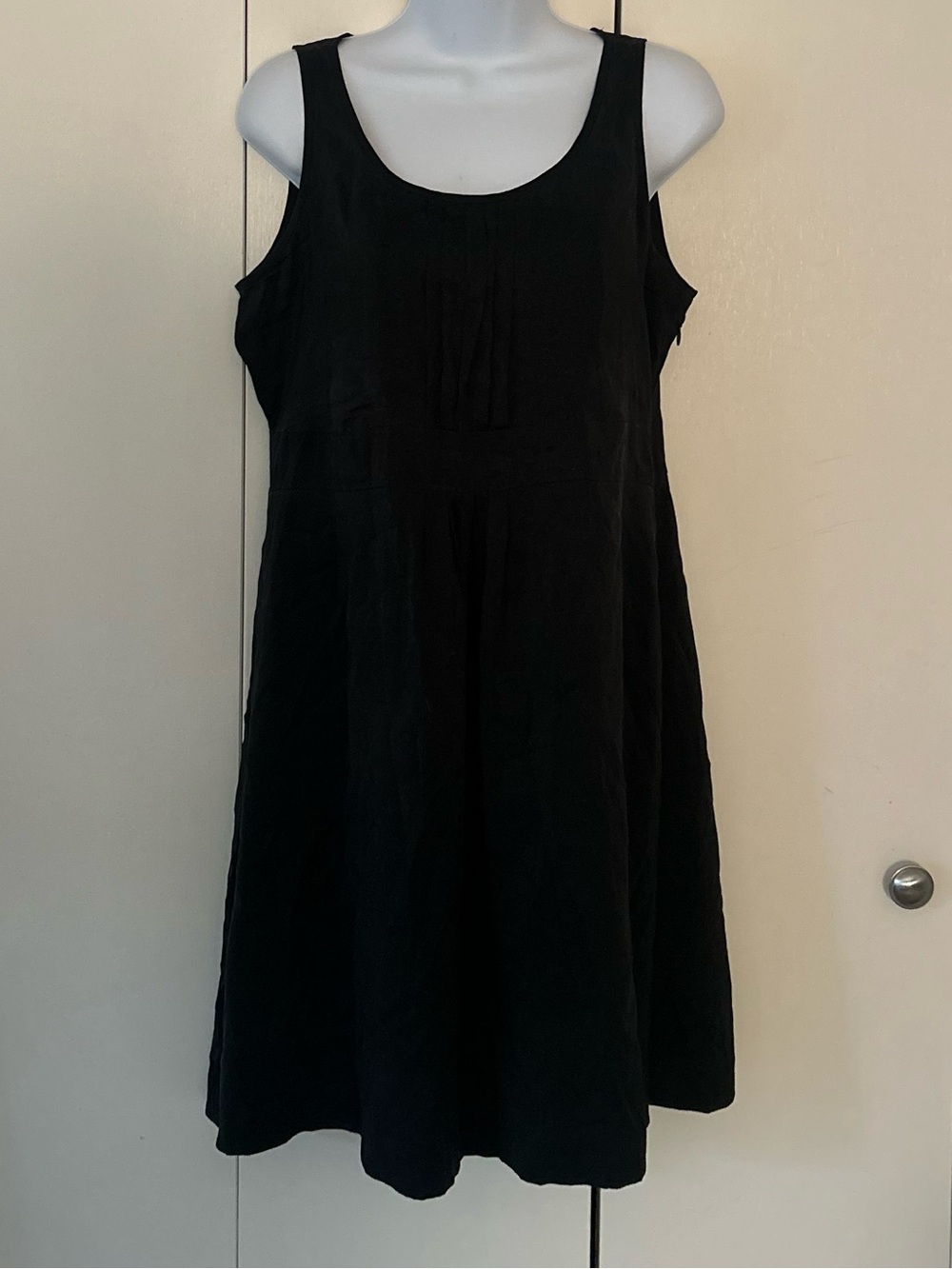 Eileen Fisher Silk pleated bodice sleeveless mini LBD SP